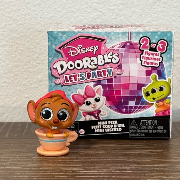 Disney Doorables Lets Party